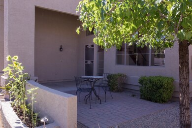 3837 E kings-3
