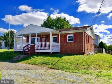 117 W 5th Ave, Ranson, WV 25438 - photo 2