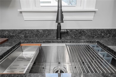 127 Mount Pleasant View Ave, Cumberland, RI 02864 - photo 6