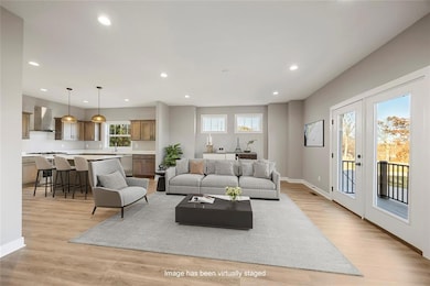 335 Forest Ave unit 21, Des Moines, IA 50314 - photo 7