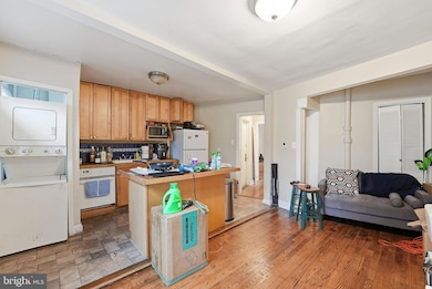 1126 S Carolina Ave SE, Washington, DC 20003 - photo 4