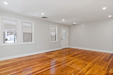 29 Farnum Pike unit 2- Right, Smithfield, RI 02917 - photo 4