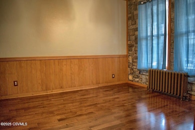 609 E Commerce St, Shamokin, PA 17872 - photo 4