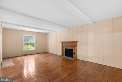 11111 Lamplighter Ln, Potomac, MD 20854 - photo 5