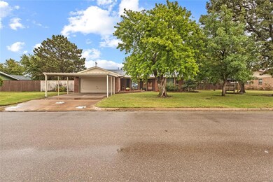 103 N Hickory St, Okeene, OK 73763 - photo 3