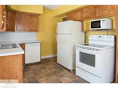 915 Andrus Ave, Lansing, MI 48917 - photo 6