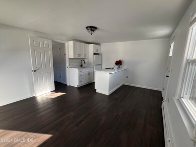 530 River Rd unit 3, Cos Cob, CT 06807 - photo 4