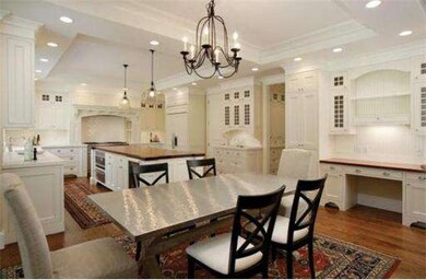 45 Cedar Rd, Chestnut Hill, MA 02467 - photo 6