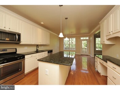 579 Fawnview Cir, Blue Bell, PA 19422 - photo 5