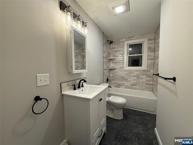 84 Westervelt Place, Lodi, NJ 07644 - photo 5