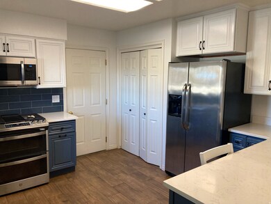 775 E Autumn Field Dr, Sandy, UT 84094 - photo 6