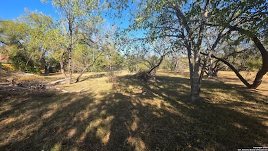 754 SW 39th St, San Antonio, TX 78237 - photo 3