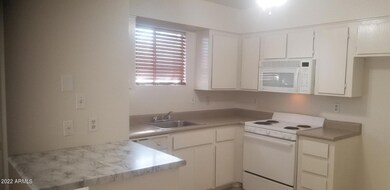 1720 E Pepper Cir unit 2, Mesa, AZ 85203 - photo 2