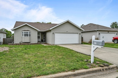 917 Birch St, Nixa, MO 65714 - photo 3