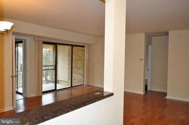 5490 Cedar Ln unit C4, Columbia, MD 21044 - photo 3