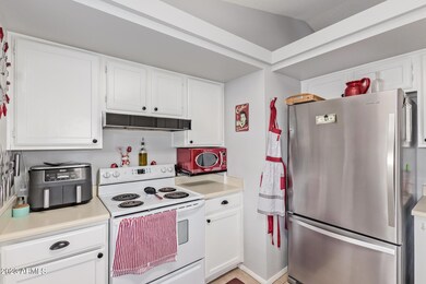 13 Wethersfield 8026
