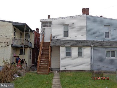 29 S Locust St, Hagerstown, MD 21740 - photo 2