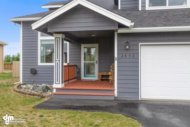 02-Front Porch_DMD_0143
