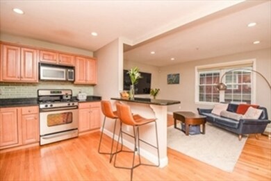 39 Bacon St unit 2, Waltham, MA 02451 - photo 3