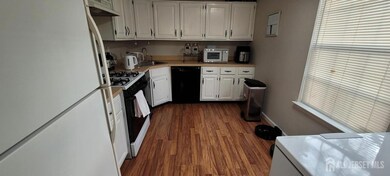 23 Oneill Ct, Lawrence Township, NJ 08648 - photo 3