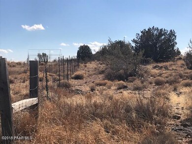 24450 N Shooters Pass, Paulden, AZ 86334 - photo 7