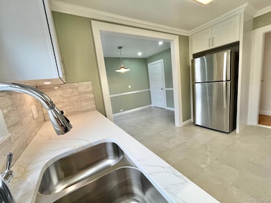 93 Myrtle Blvd unit 2, Larchmont, NY 10538 - photo 5