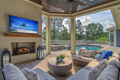 2284 Hartfords pro lounge out