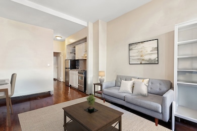438 W 49th St unit 5A, New York, NY 10019 - photo 2