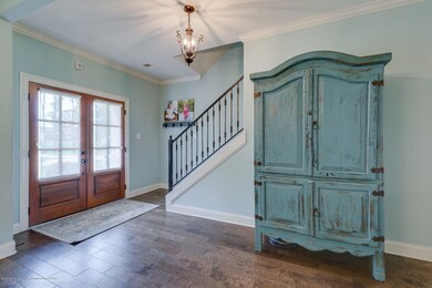 Double door entryway