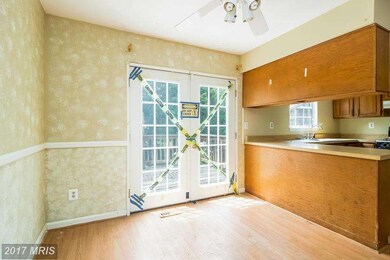 7302 Charlesborough Ct, Lorton, VA 22079 - photo 7