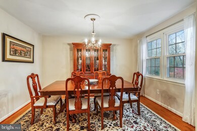 2420 Bramblebush Ct, Reston, VA 20191 - photo 7