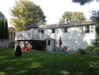 10 Greenlake Dr, Greenville, RI 02828 - photo 5