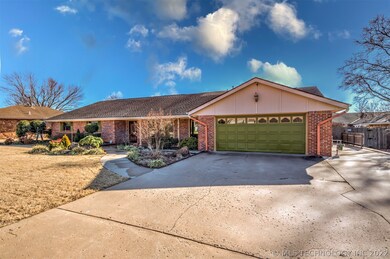 2641 Williamsburg St, Bartlesville, OK 74006 - photo 2