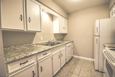 5656 Live Oak St unit 205, Dallas, TX 75206 - photo 7
