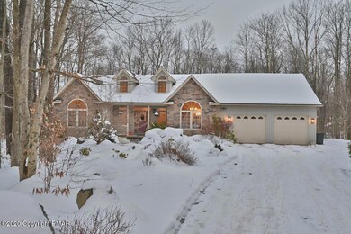 208 Rhodora Ln, Pocono Pines, PA 18350 - photo 2