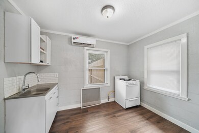 415 N Beauregard St unit 28, Alvin, TX 77511 - photo 7