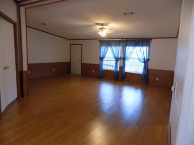 601 Oak Grove Rd, Prentiss, MS 39474 - photo 2