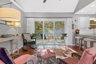 327 Cyndica Dr, Chattanooga, TN 37421 - photo 4