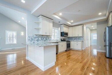 711 Salisbury St, Worcester, MA 01609 - photo 3