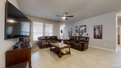 8203 Snowdeal Ln, San Antonio, TX 78255 - photo 5