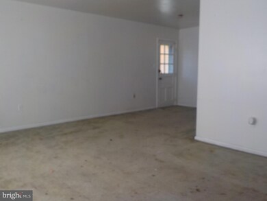 905 Karen Blvd, Capitol Heights, MD 20743 - photo 5