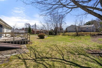 66 Loretta Rd, Waltham, MA 02451 - photo 5