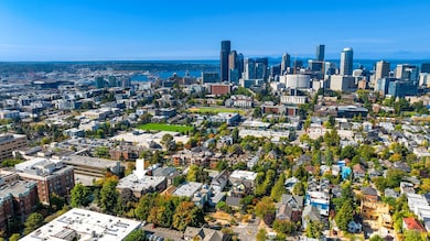 701 17th Ave unit 305, Seattle, WA 98122 - photo 2