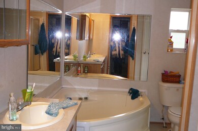 11498 Dry Bridge Rd, Ruther Glen, VA 22546 - photo 7