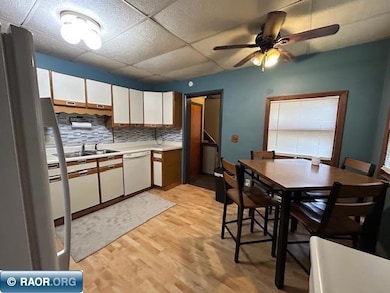 718 11th St N, Virginia, MN 55792 - photo 5