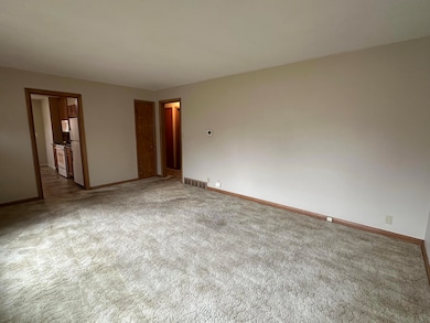 648 13th St SW, Huron, SD 57350 - photo 4