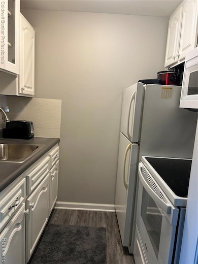 Brookdale Condominium, Farmington, MI 48336 - photo 3