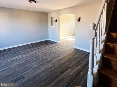 6920 Ruskin Ln, Upper Darby, PA 19082 - photo 2