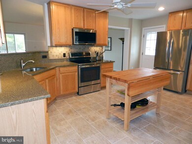 13037 Prices Distillery Rd, Clarksburg, MD 20871 - photo 5