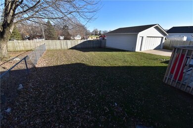 3819 56th St, Des Moines, IA 50310 - photo 5